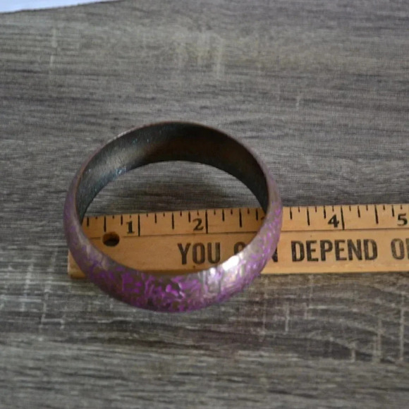 5/$25 Metal and  Enamel Bangle - Picture 4 of 4